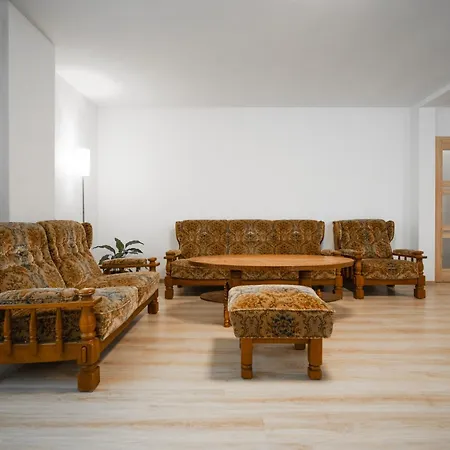 Lesni Lazne Muna Hradec Exterior photo
